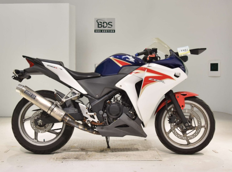 Мотоцикл Honda CBR250R з пробігом 52314 km