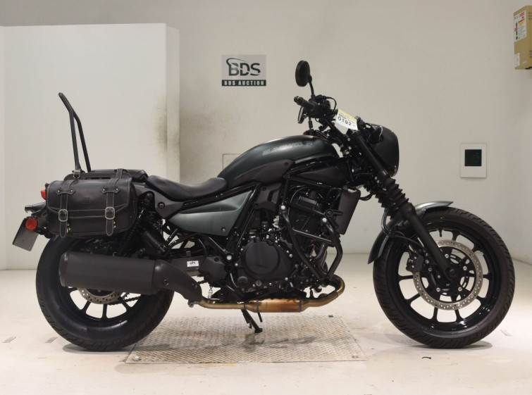 Мотоцикл Kawasaki ELIMINATOR 400SE з пробігом 2026 km