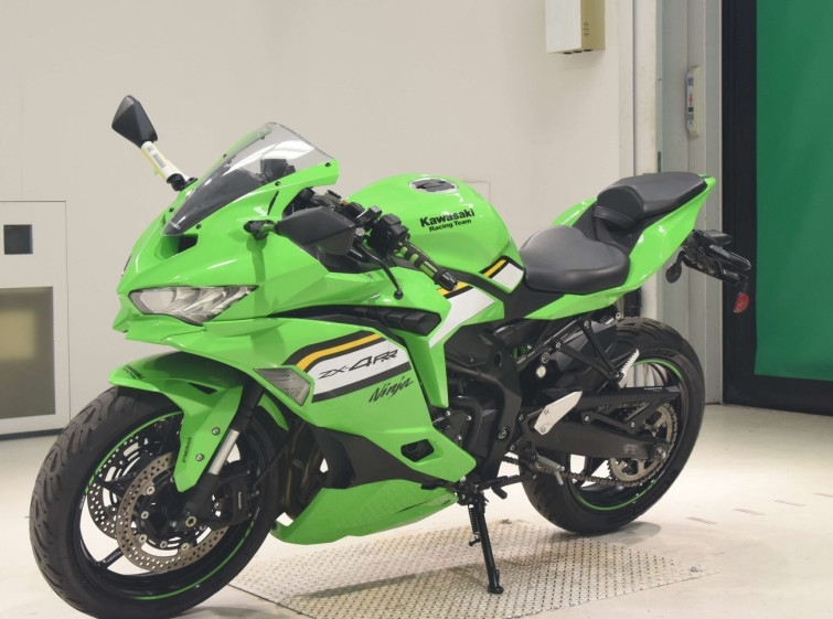 Мотоцикл Kawasaki ZX-4RR з пробігом 25963 km