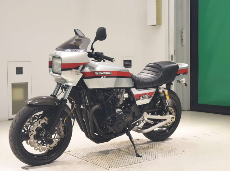 Мотоцикл Kawasaki Z1000J с пробегом 18364 m
