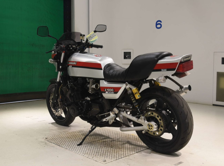 Мотоцикл Kawasaki Z1000J с пробегом 18364 m