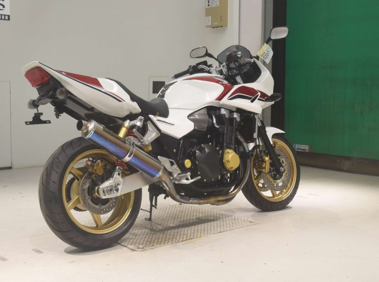 Мотоцикл Honda CB1300SF з пробігом 11116 km