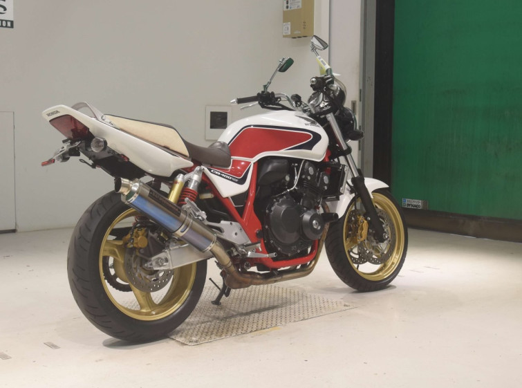 Мотоцикл Honda CB400SFV з пробігом 14270 km