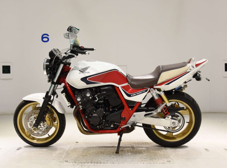 Мотоцикл Honda CB400SFV з пробігом 14270 km