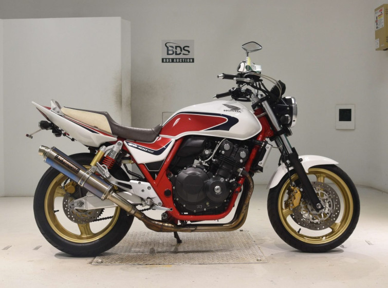 Мотоцикл Honda CB400SFV з пробігом 14270 km
