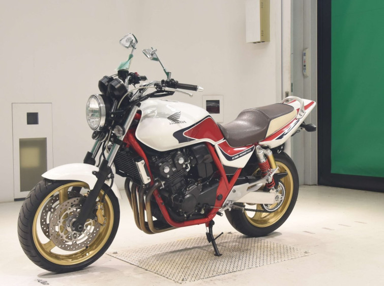 Мотоцикл Honda CB400SFV з пробігом 14270 km