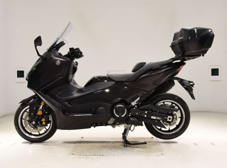 Мотоцикл Yamaha T-MAX560 с пробегом 9285 km