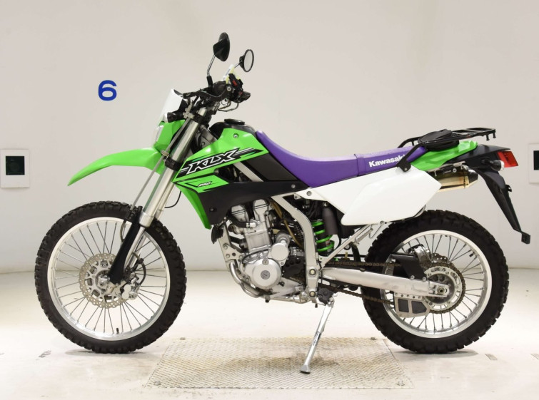 Мотоцикл Kawasaki KLX250 з пробігом 15119 km