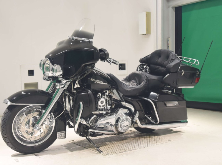 Мотоцикл HD SREET GLIDE FLHX1580 с пробегом 14257 km