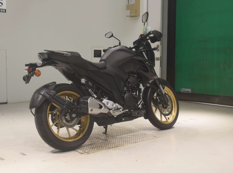 Мотоцикл Yamaha FZS25 с пробегом 158 km