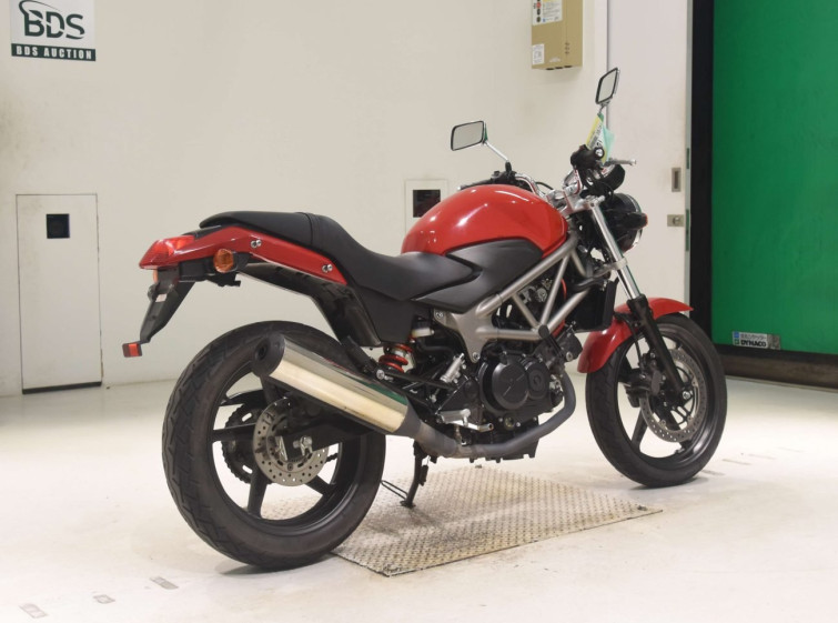 Мотоцикл Honda VTR250 с пробегом 27458 km