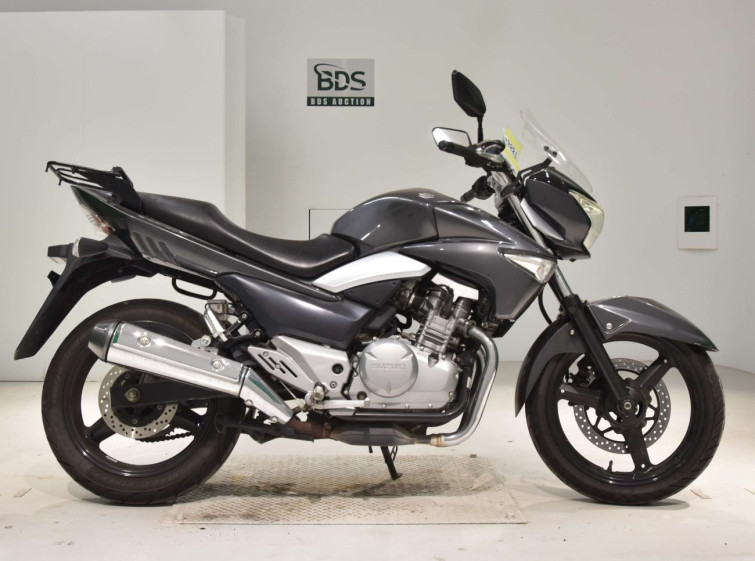 Мотоцикл Suzuki GSR250 з пробігом 45446 km