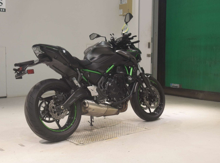 Мотоцикл Kawasaki Z650A з пробігом 9290 km