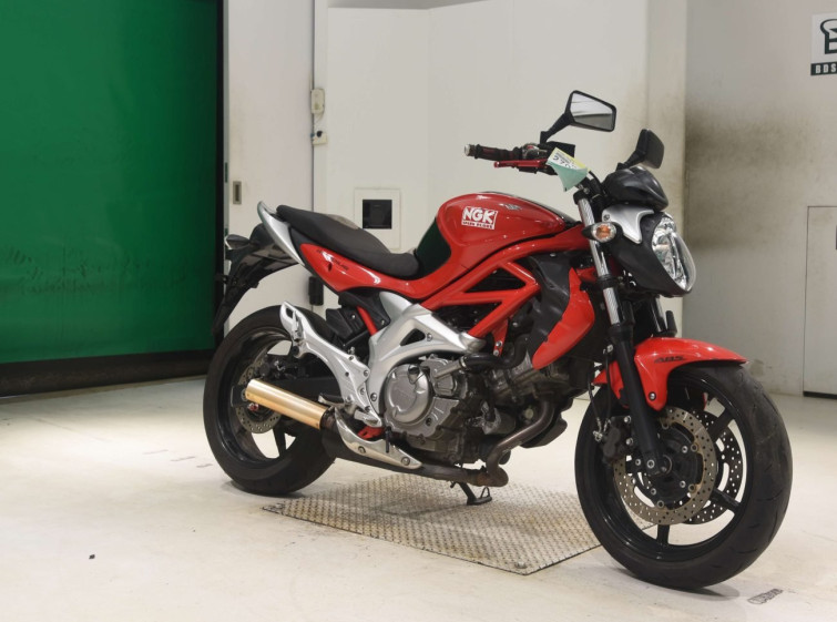 Мотоцикл Suzuki GLADIUS 400 с пробегом 21347 km