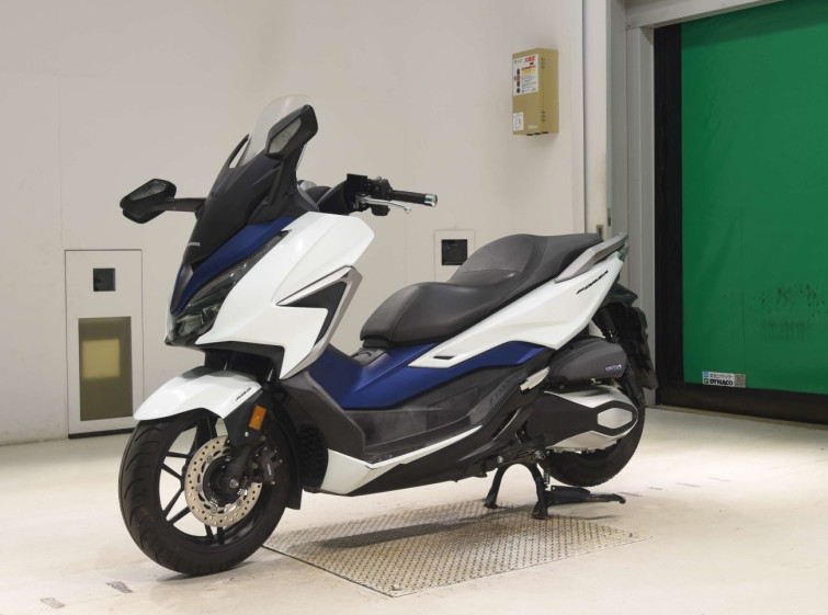 Мотоцикл Honda FORZA с пробегом 6085 km