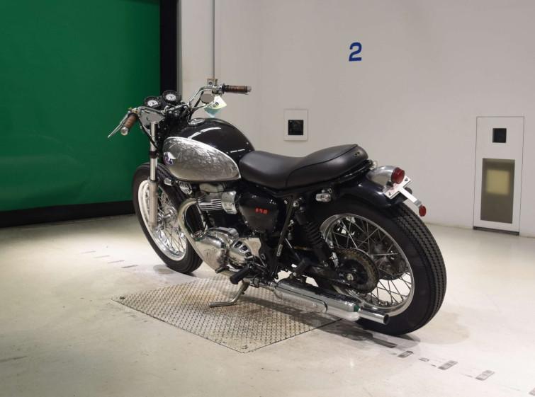 Мотоцикл Kawasaki W800 з пробігом 17538 km