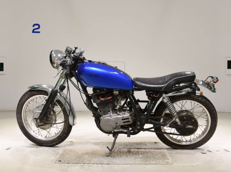 Мотоцикл Yamaha SR400 с пробегом 2198 km