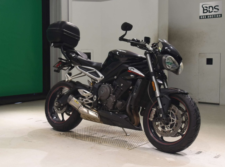 Мотоцикл Triumph STREET TRIPLE RS з пробігом 17204 km