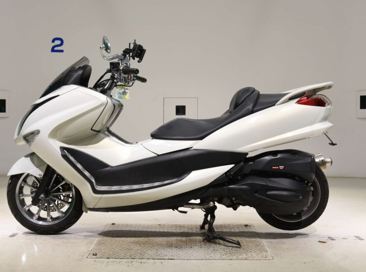 Мотоцикл Yamaha MAJESTY250 с пробегом 21135 km