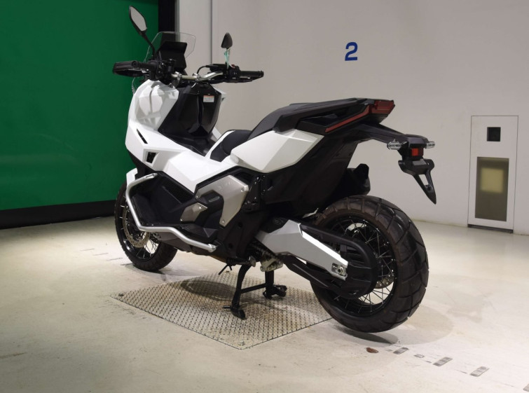 Мотоцикл Honda X-ADV750 с пробегом 1036 km