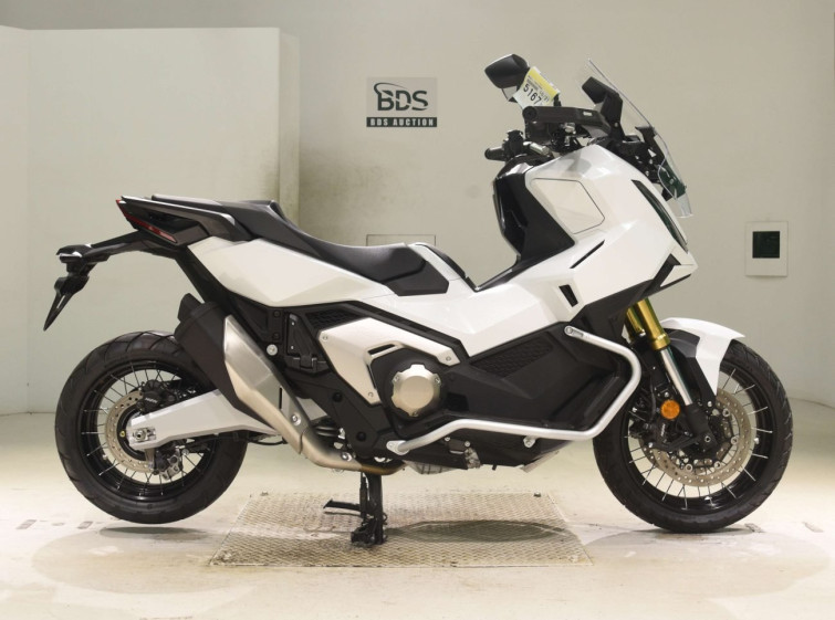 Мотоцикл Honda X-ADV750 с пробегом 1036 km