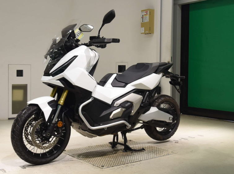 Мотоцикл Honda X-ADV750 с пробегом 1036 km
