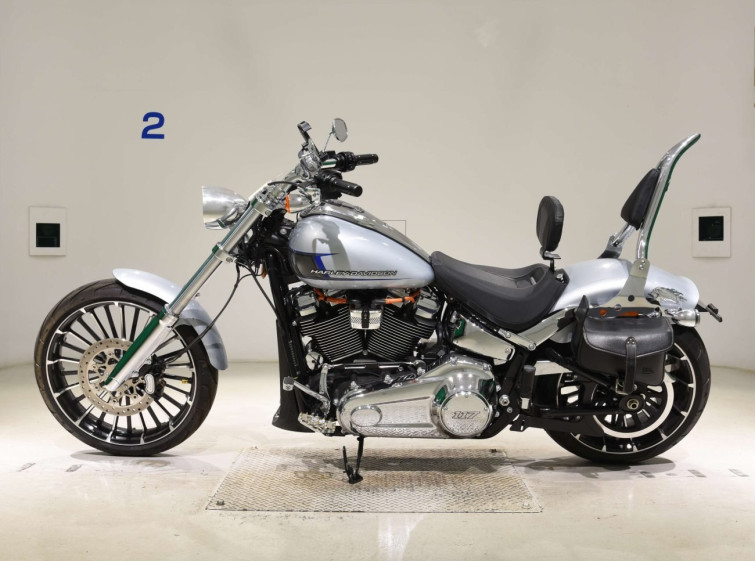Мотоцикл HD FXBR1920 с пробегом 1431 km