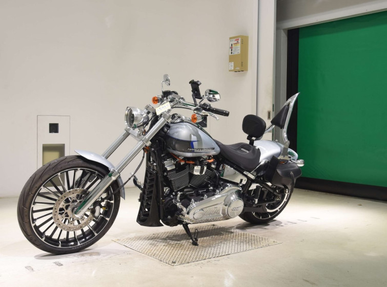 Мотоцикл HD FXBR1920 с пробегом 1431 km