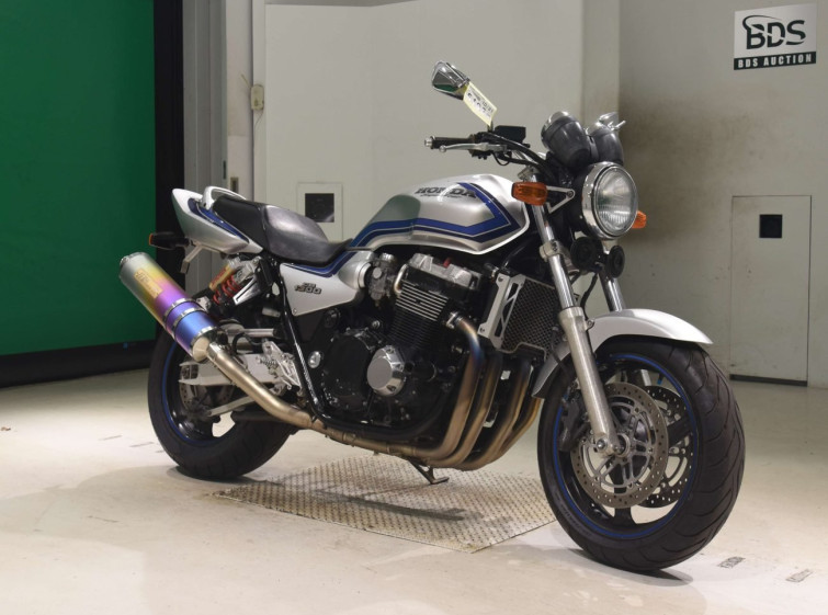 Мотоцикл Honda CB1300SF с пробегом 16254 km