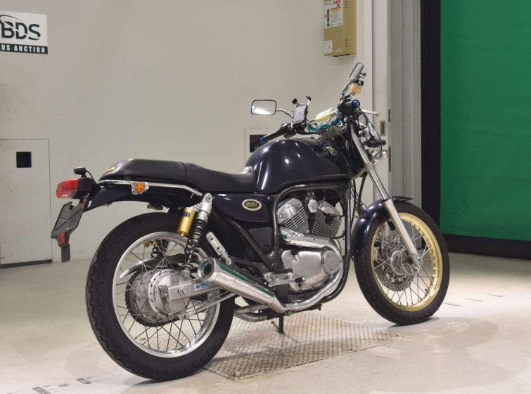 Мотоцикл Yamaha SRV250S с пробегом 7685 km