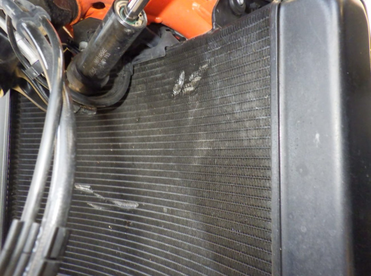 Мотоцикл KTM 890 DUKE R з пробігом 12349 km