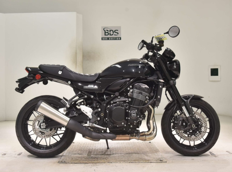 Мотоцикл Kawasaki Z900RS с пробегом 142 km