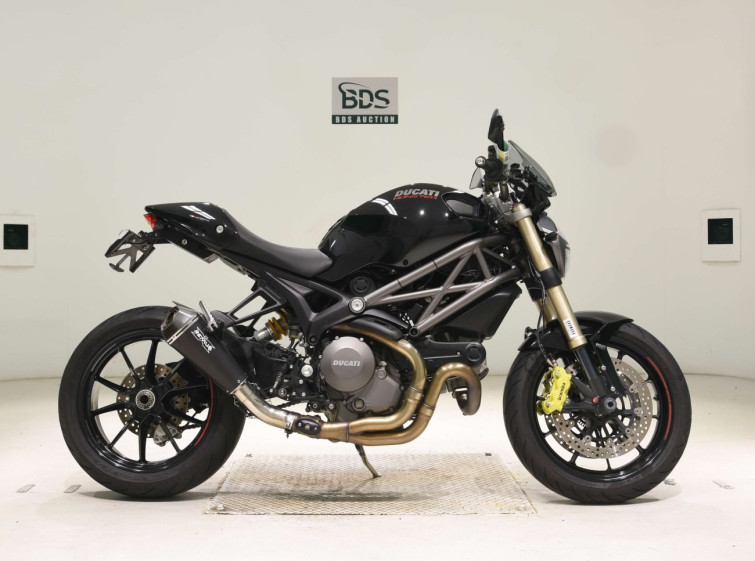 Мотоцикл Ducati MONSTER 1100EVO з пробігом 21279 km