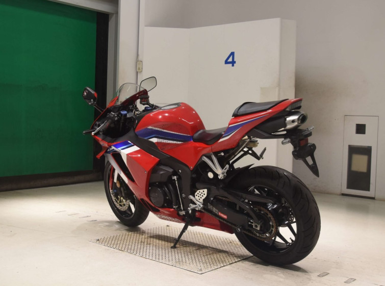 Мотоцикл Honda CBR600RR с пробегом 12887 km