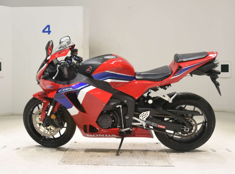 Мотоцикл Honda CBR600RR с пробегом 12887 km