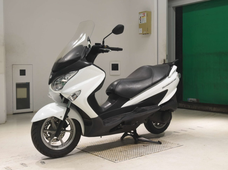 Мотоцикл Suzuki BURGMAN200 з пробігом 14564 km