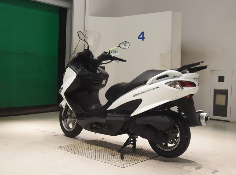 Мотоцикл Suzuki BURGMAN200 з пробігом 14564 km