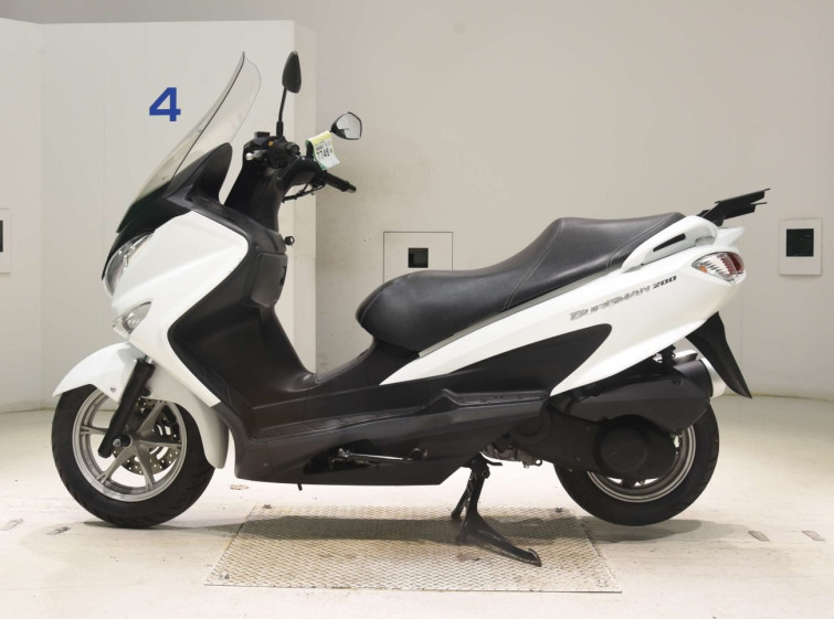 Мотоцикл Suzuki BURGMAN200 з пробігом 14564 km