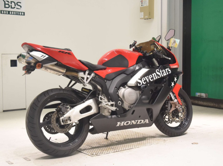 Мотоцикл Honda CBR1000RR з пробігом 54366 km