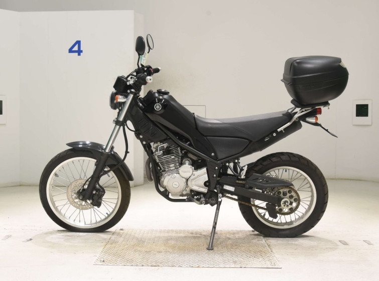 Мотоцикл Yamaha TRICKER с пробегом 6723 km