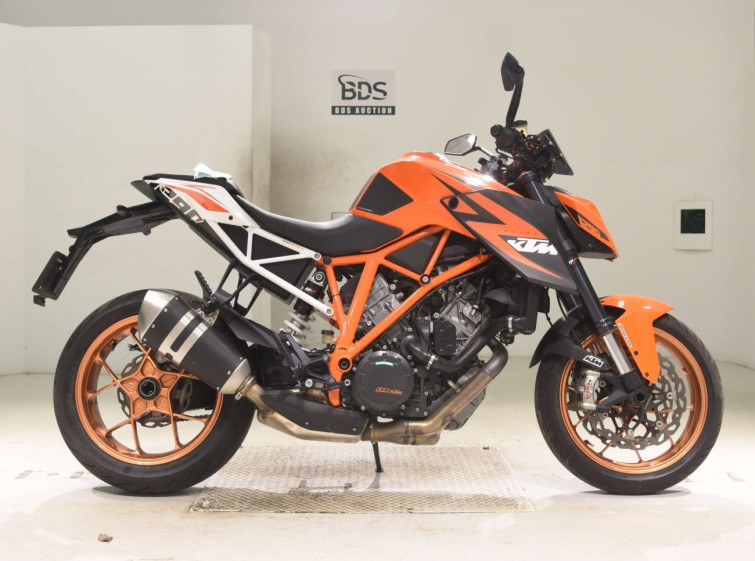 Мотоцикл KTM 1290 SUPERDUKE R с пробегом 24280 km