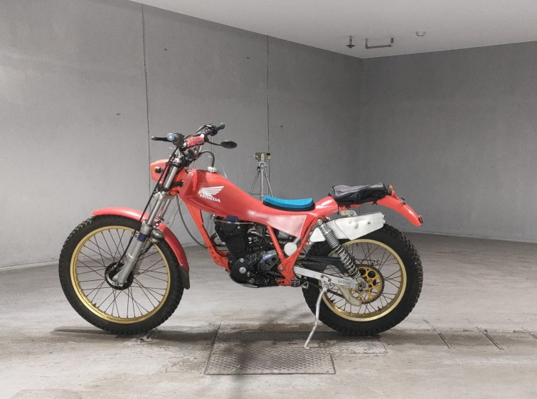 Мотоцикл Honda TLR200 с пробегом 10060 km