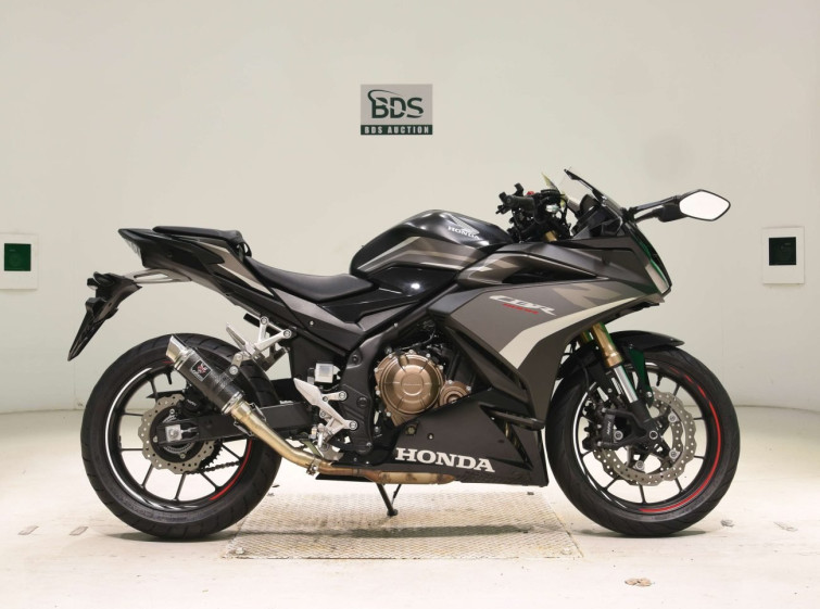 Мотоцикл Honda CBR400R с пробегом 8629 km