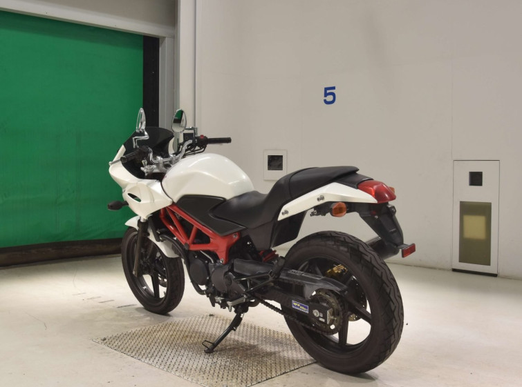 Мотоцикл Honda VTR250F с пробегом 16116 km