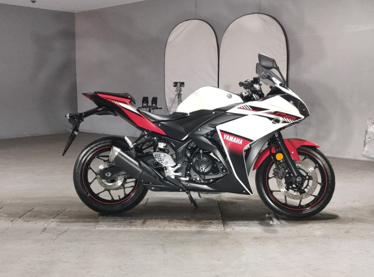 Мотоцикл Yamaha YZF-R25 с пробегом 17049 km