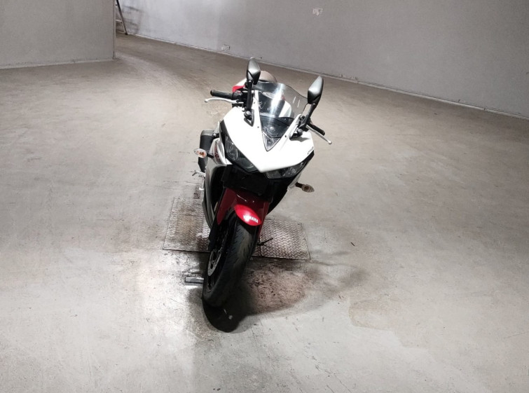 Мотоцикл Yamaha YZF-R25 с пробегом 17049 km