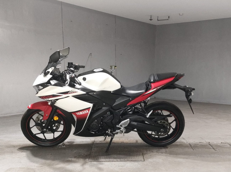 Мотоцикл Yamaha YZF-R25 с пробегом 17049 km