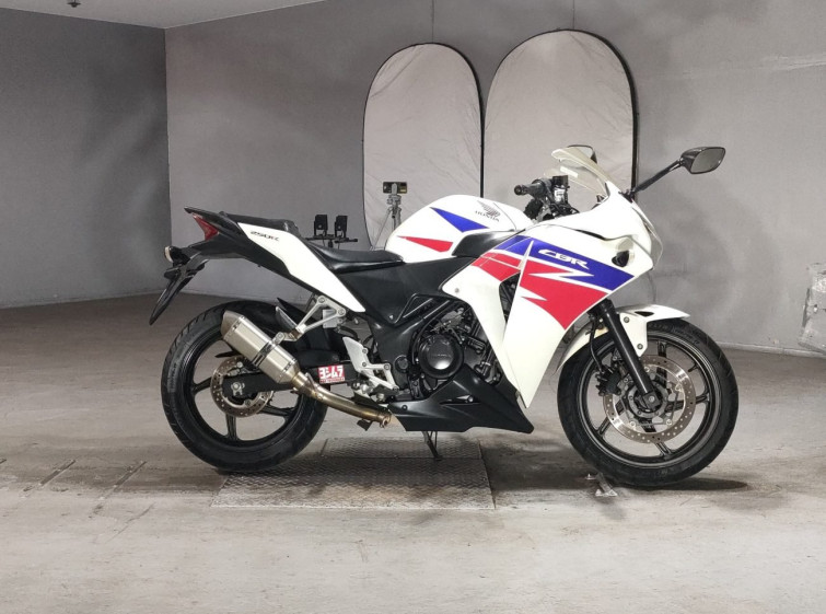 Мотоцикл Honda CBR250R с пробегом 81545 km