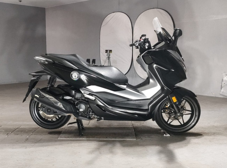 Мотоцикл Honda FORZA с пробегом 88872 km