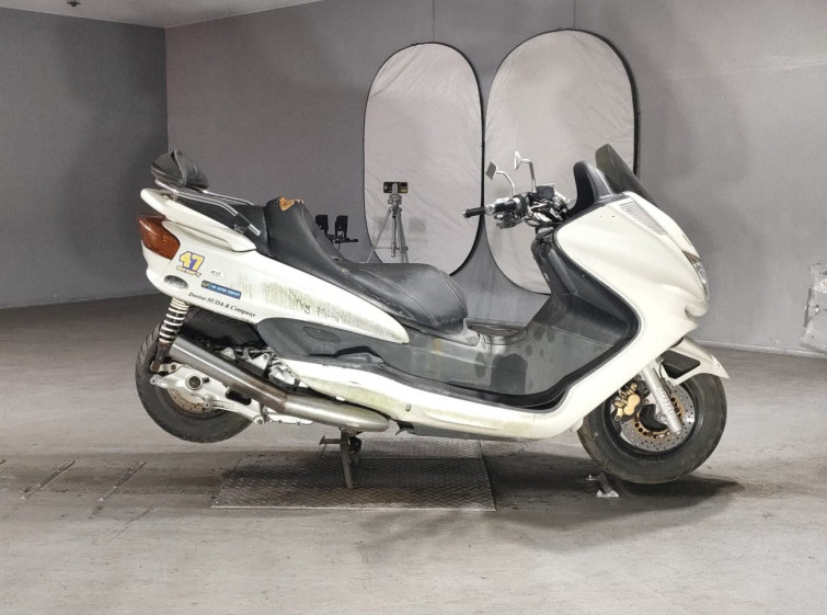 Мотоцикл Yamaha MAJESTY250 с пробегом 9668 km